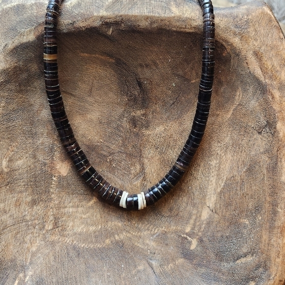 1970s Pen Shell Heishi Choker Necklace, Santo Domingo Jewelry - Picture 8 of 14